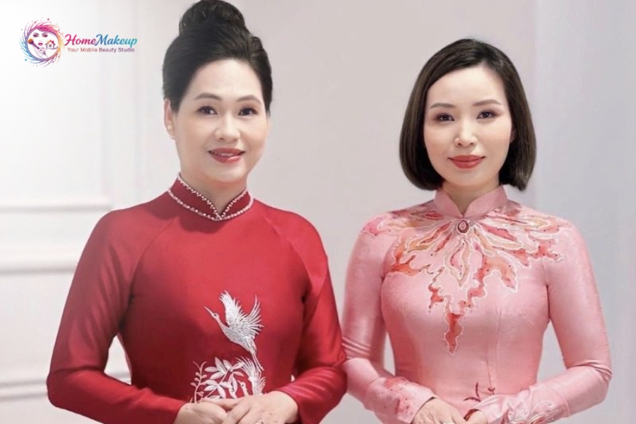 Kiểu Trang Điểm Cho Mẹ Cô Dâu Trẻ Trung Sang Trọng 4 Do Tuoi Tren 50 Toc Uon Nhe Ket Hop Son Hong Dao