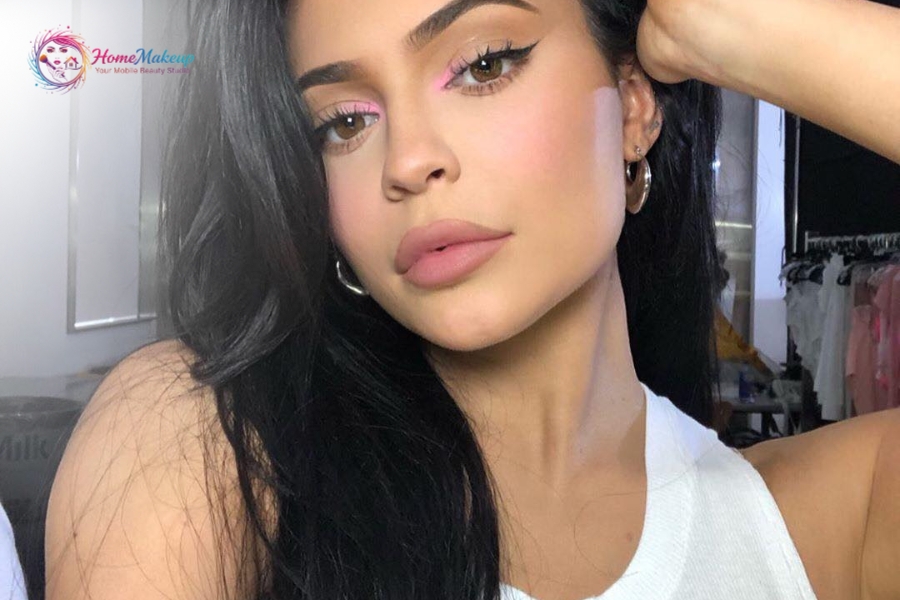 So Sánh Makeup Hàn Quốc Và Âu Mỹ Đâu Hợp Với Bạn? 4 Phong Cach Au My Phu Hop Khi Ban Nao