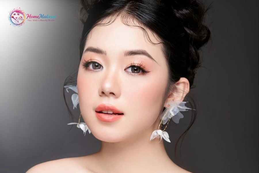 Phong Cách Trang Điểm Áo Dài Giúp Nàng Luôn Tỏa Sáng 2 Phong Cach Trang Diem Diu Dang Voi Tone Hong Dao