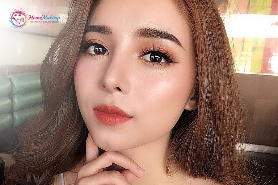 Trang Diem Du Tiec Tai Nha